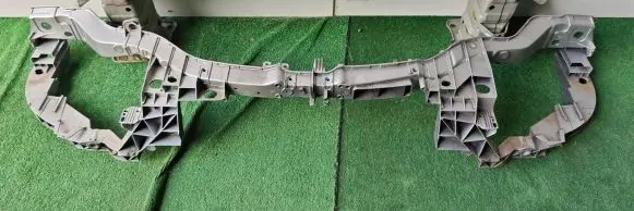 Ford Focus Front bumper support beam F0C1-48723