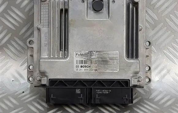 Ford Fiesta Engine control unit/module ECU FU5T-14F262-CA