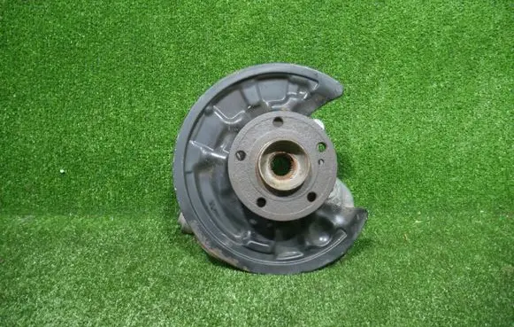 Mercedes-Benz A W176 Rear wheel hub 2460006