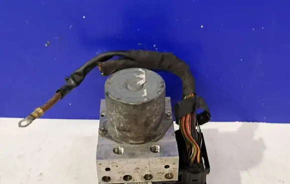 Mercedes-Benz E W212 ABS Pump A2124312912
