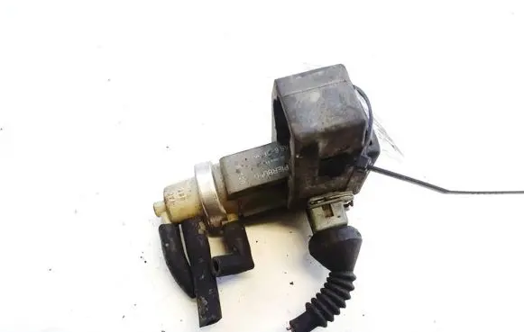 Audi A6 S6 C5 4B Turbo solenoid valve 059906627a 7.21903.21