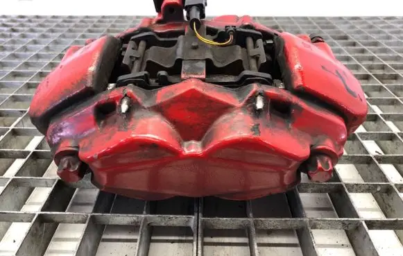 Front brake caliper