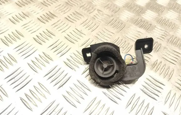Subaru Legacy Front door high frequency speaker 86304AG210