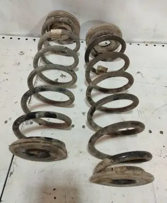 Skoda Octavia Mk2 (1Z) Rear coil spring
