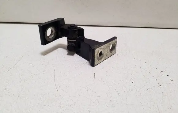Porsche Cayenne (92A) Front door upper hinge 8K0831401A
