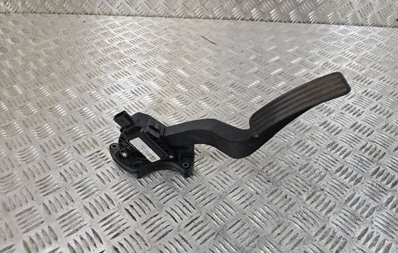 Land Rover Discovery 5 Accelerator throttle pedal GK529F836BB A1811075749 A1810022904