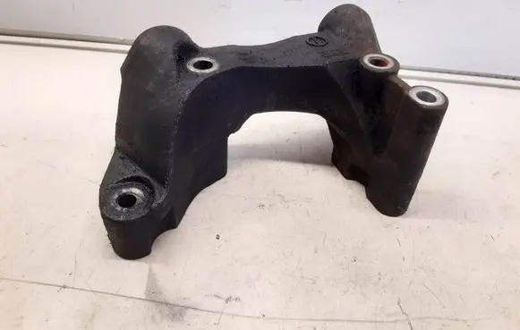 Ford C-MAX I Engine mounting bracket 6G9Q6030AB