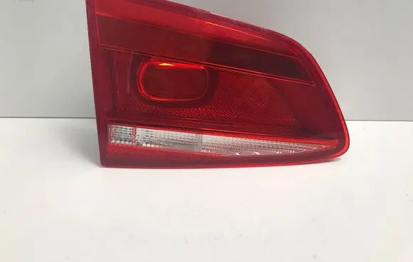 Volkswagen PASSAT B7 Tailgate rear/tail lights 3AF945093M