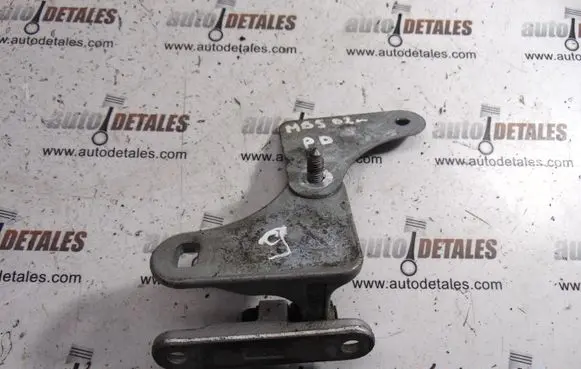 Mercedes-Benz S W220 Front door upper hinge