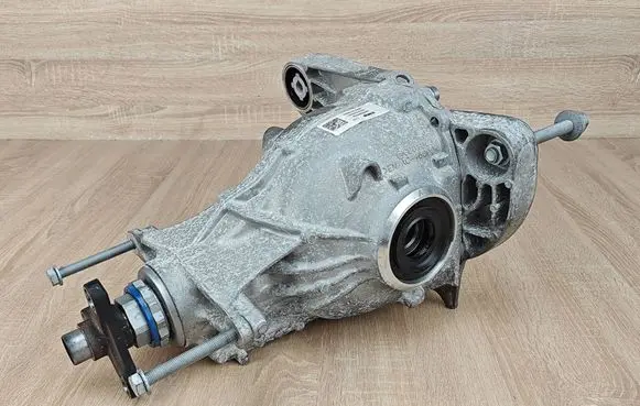 BMW 5 G30 G31 G38 Rear differential 8686205 8647115 8686206