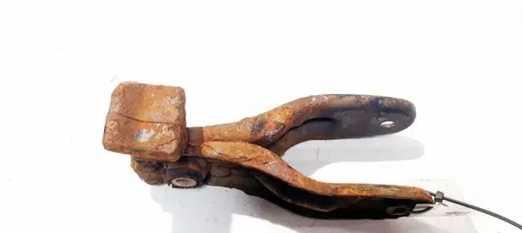 Citroen C5 Engine mount bracket