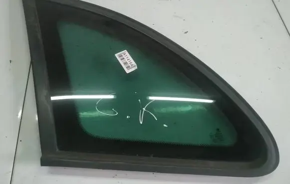 Skoda Fabia Mk2 (5J) Rear side window AS3