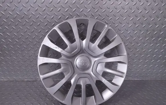 Toyota ProAce City R16 wheel hub/cap/trim 9840190077 9840226477