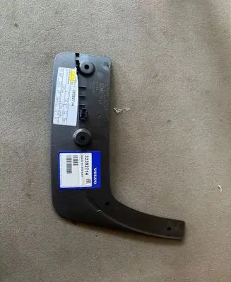 Volvo XC40 Front mudguard 32392714