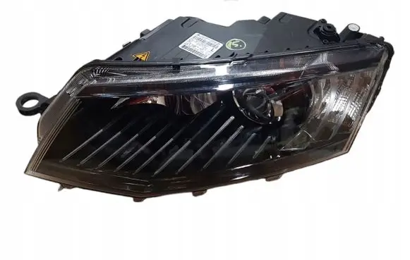 Skoda Octavia Mk3 (5E) Headlight/headlamp 5E1941015A