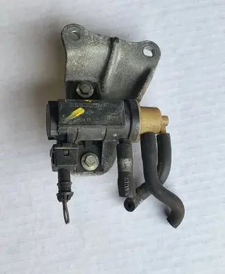 Renault Trafic III (X82) Turbo solenoid valve 149566740R 70181413