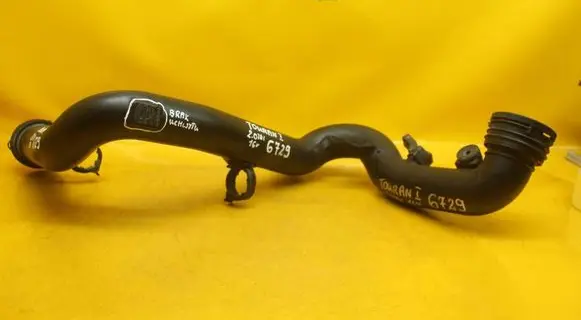 Volkswagen Touran I Intercooler hose/pipe 1K0145762AC 1K0145770B 0281002399