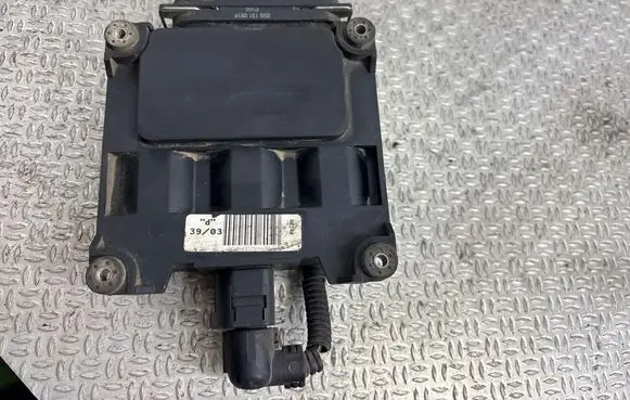Volkswagen Touran I Turbo solenoid valve 03G131051F V967007