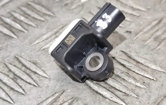 Volvo S60 Airbag deployment crash/impact sensor 31334336