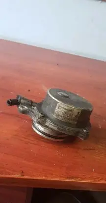 BMW 5 E39 Vacuum pump 728327