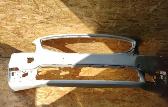 Volvo S60 Front bumper 31323831