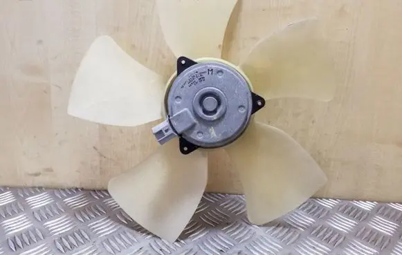Toyota Corolla E120 E130 Electric radiator cooling fan 1636328150