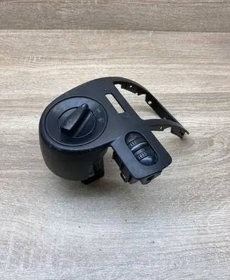 Volkswagen Golf IV Light switch 1C0941531