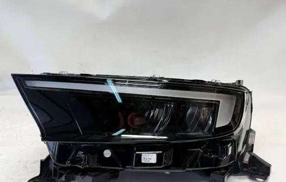 Opel Mokka B Headlight/headlamp 9847939680