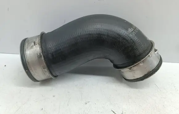 Intercooler hose/pipe