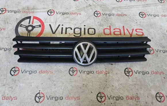 Volkswagen PASSAT B4 Front bumper upper radiator grill 3A0853653B