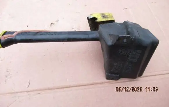 Renault Master II Windshield washer fluid reservoir/tank 8200086975 8200099715 8200113744