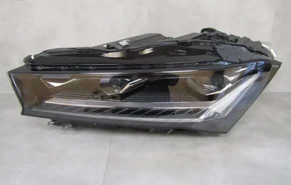Skoda Superb B9 Headlight/headlamp 3P1941015B LF77309 8990VR40211N