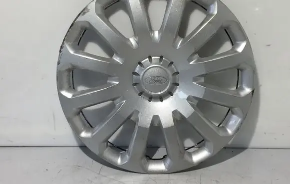 Ford Fiesta R15 wheel hub/cap/trim 8V211130JB