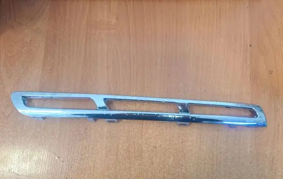 Mercedes-Benz GLS X166 Front bumper upper radiator grill A1668881885