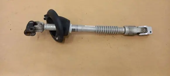BMW i3 Steering column universal joint 6864556