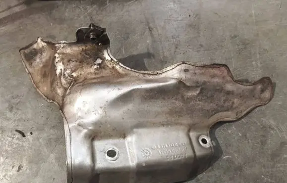 Mercedes-Benz GL X166 Heat shield in engine bay A2781420820