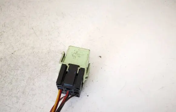 BMW 7 E65 E66 Other relay 61368373700