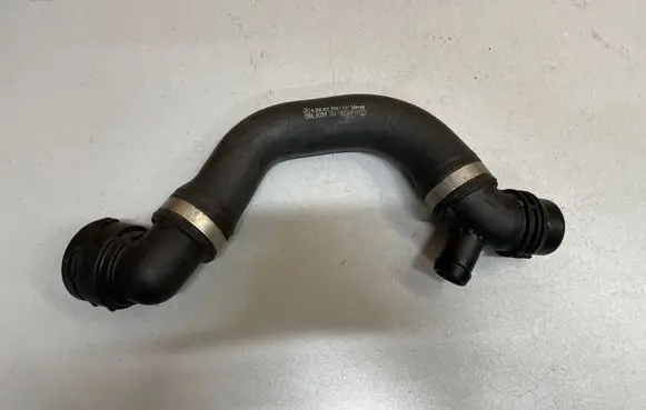 Mercedes-Benz C W205 Engine coolant pipe/hose A2055013500