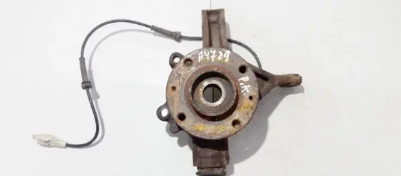 Citroen C4 I Front wheel hub
