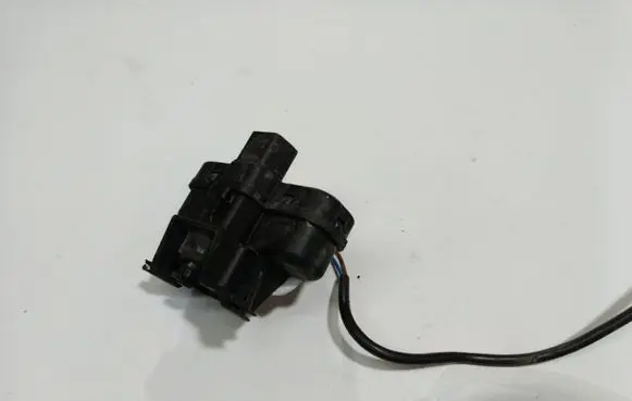 Skoda Superb B6 (3T) Central locking motor 3T0810773 3T0.810.773