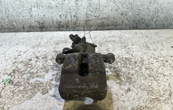 Renault Scenic I Rear brake caliper