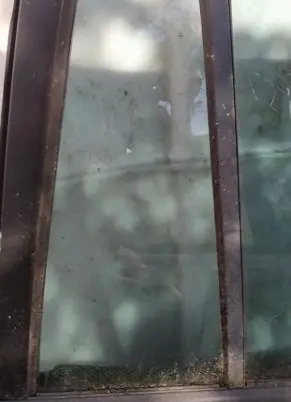 Mazda Premacy Rear vent window glass 