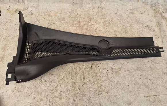 Citroen C3 Wiper trim 9811935377