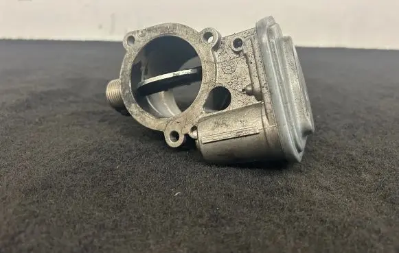 BMW 1 E81 E87 Throttle valve 7804373 900340324