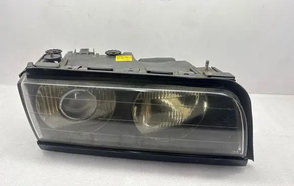 BMW 7 E38 Headlight/headlamp 0301043202 231097