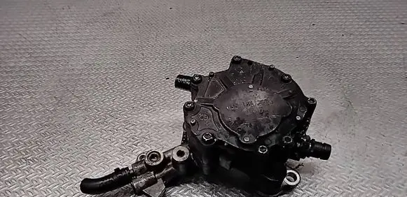 Volkswagen PASSAT B6 Vacuum pump 038145209Q