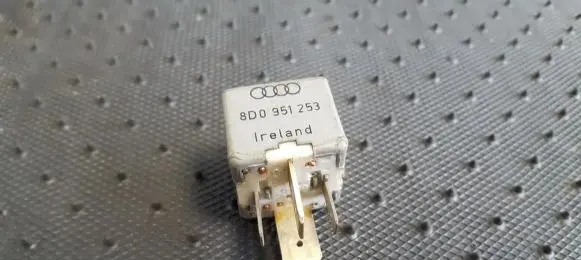 Audi A4 S4 B5 8D Other relay 8D0951253 899312000