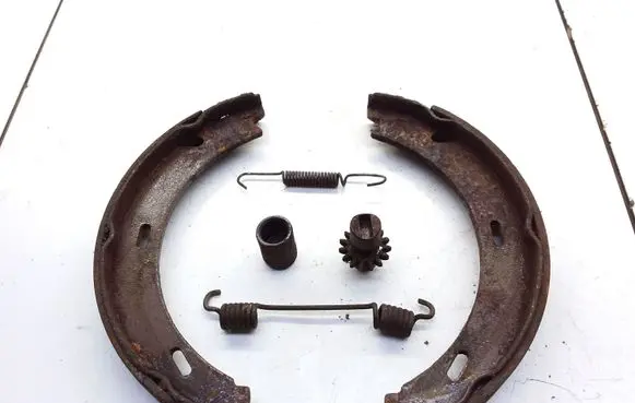 Mercedes-Benz E W210 Handbrake/parking brake pads 