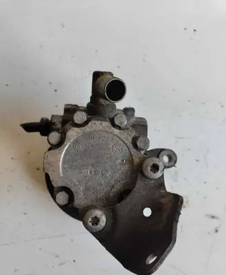 Mercedes-Benz Sprinter W906 Power steering pump 91222