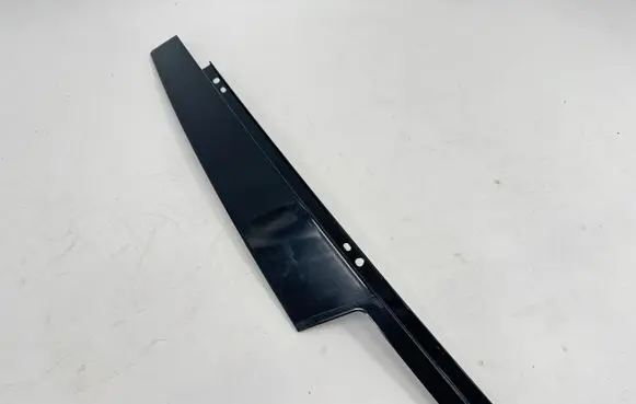 BMW 7 F01 F02 F03 F04 Front door glass trim molding 7185226